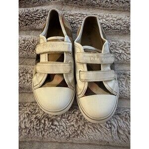 Burberry Sneakers 32/1